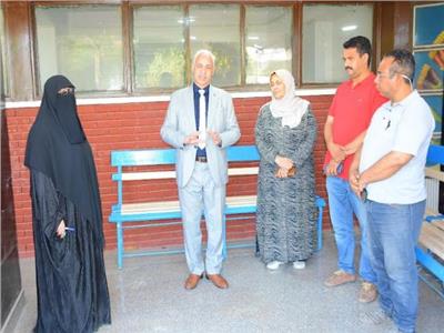 نائب رئيس جامعة أسيوط يتفقد استعدادات المدن الجامعية للعام الدراسي الجديد