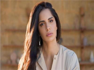 الفنانة آمال ماهر