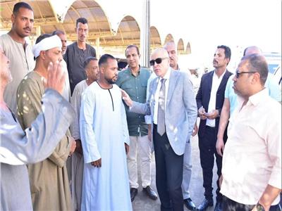 محافظ الأقصر يقوم بجولة  لتفقد عدد من المواقع بمدينة الأقصر