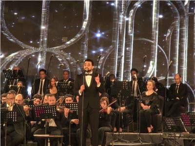 حسام حسني  في مهرجان الموسيقى العربية