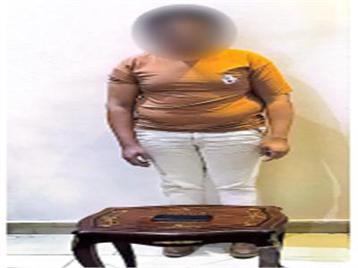 ضبط شخص بالدقهلية استخدم تطبيقًا هاتفيًا للترويج لممارسة أعمال منافية للآداب مقابل مبالغ مالية