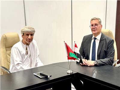وزير البترول يبحث مع نظيره العماني زيادة أعمال الشركات المصرية