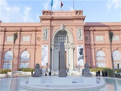 بشأن تحويل متحف التحرير كمركز دولى لدراسة علم المصريات.. «الأثريون» يرفضون مقترح فاروق حسني