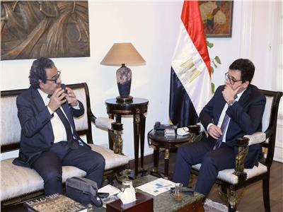 الدكتور أحمد فؤاد هنو والأستاذ فريد زهران