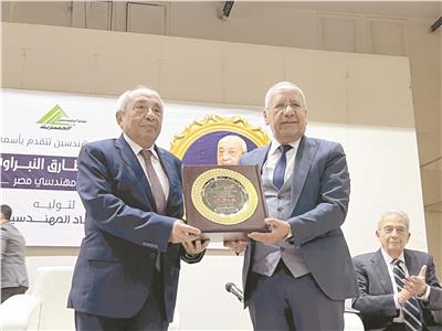 نقيب المهندسين يستقبل نقيب الأطباء البيطريين ووفدًا من قيادات النقابة