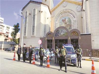 دقة وجاهزية واحترافية| «الداخلية» تواصل تأمين احتفالات المواطنين