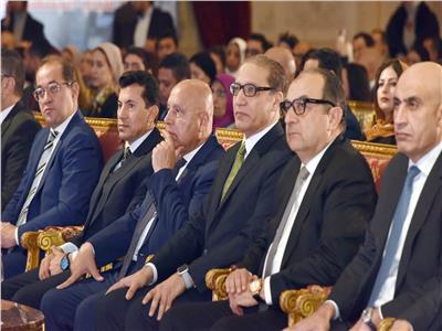 المشاركون في مؤتمر أخبار اليوم الاقتصادي