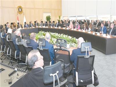 الفريق مهندس كامل الوزير يترأس اجتماع المجموعة الوزارية للتنمية الصناعية