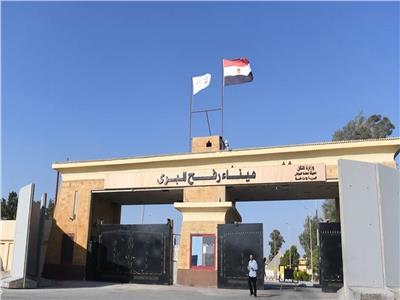 بريطانيا ترحب بإعادة فتح معبر رفح وتطالب بتسهيل دخول المساعدات إلى غزة