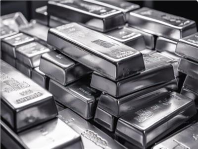 انخفاض محدود في أسعار الفضة اليوم 