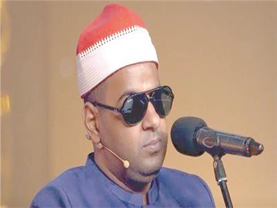 صوته يدخل القلب دون استئذان.. «عطية الله» عوضه الله بنور القرآن