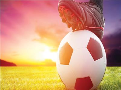 كرة القدم بين الأب والابن.. الاختلاف في الانتماء يصل إلى الملاعب