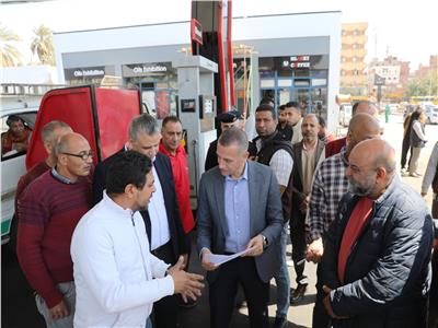 محافظ أسوان: التعريفة الجديدة تحقق التوازن المطلوب بين الراكب وسائق السرفيس