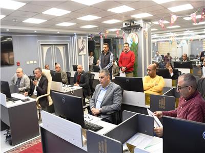 محافظ أسوان يشدد على الجاهزية الكاملة بمديريات الخدمات لإستقبال عيد الفطر