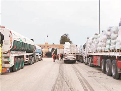  2400 طن من «زاد العزة» لغزة