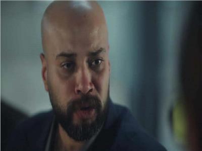 الفنان  حاتم صلاح