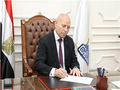 محمد محجوب رئيسًا لحى عين شمس