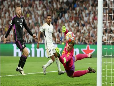 ريال مدريد وبايرن ميونخ- مباراة أرشيفية