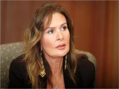 الفنانة يسرا 