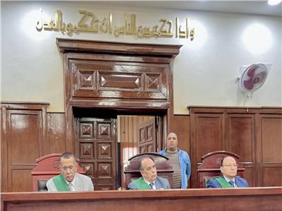 تأجيل محاكمة 3 متهمين بقتل رضيع وإلقائه بمقابر الدخيلة في الإسكندرية 