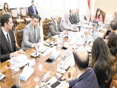بحث آليات دعم الشراكة مع القطاع الخاص