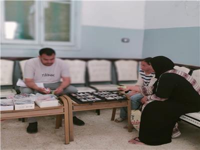 توقيع الكشف الطبي على 618 مواطنًا ورفع 15 طن مخلفات بالبحيرة 