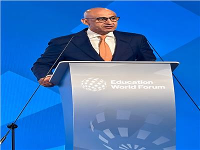  محمد عبد اللطيف، وزير التربية والتعليم