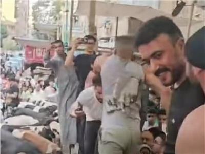 أحمد العوضي يحتفل بعيد الأضحى مع أهالي منطقته