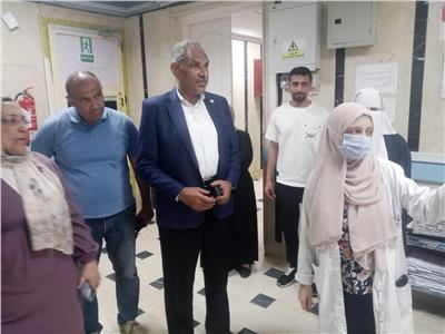 السكرتير العام يتفقد مدينة مرسى مطروح لمتابعة تقديم الخدمات خلال العيد