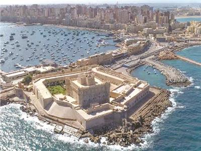 جزيرة فاروس تحتضن قلعة قايتباى