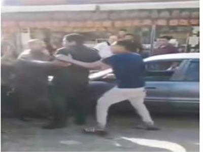 الضابط أثناء المشاجرة