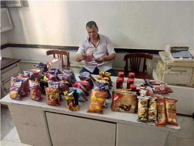 ضبط مواد غذائية مجهولة المصدر
