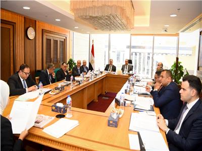 وزير الخارجية يشارك مسابقة التعيين بوزارة الخارجية