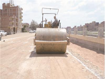 جانب من أعمال تطوير المحور المرورى الجديد فى المحلة
