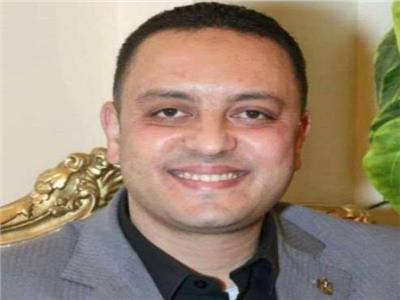 الدكتور أحمد سمير