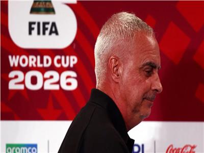 دارين بازيلي المدير الفني لمنتخب نيوزيلندا