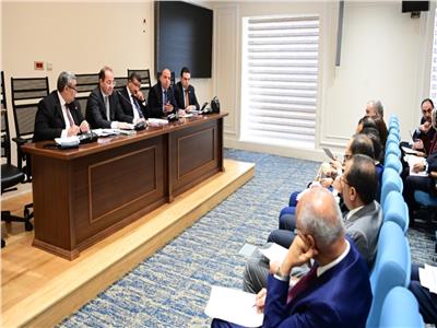 وزير المالية يقترح إجراء تعديلات على قانون الضريبة على الدخل
