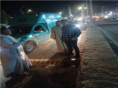  تركيب مطبات شوكية بمداخل مدينة منفلوط 