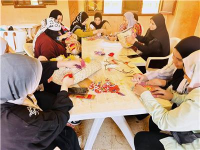  ورش الأشغال التراثية بمركز التنمية
