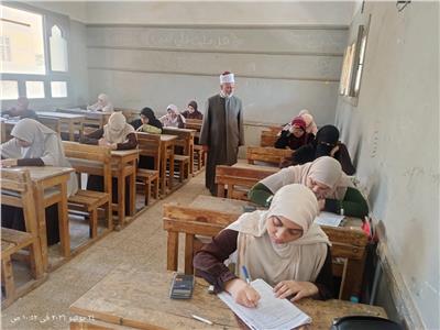 امتحان الثانوية الأزهرية بسوهاج