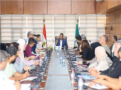 نائب المحافظ يترأس اجتماعا لمتابعة 