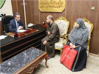 محافظ المنوفية يأمر بصرف مساعدات مالية 