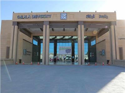 إحدى الجامعات الأهلية 