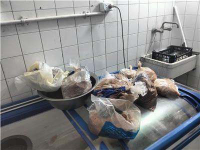 ضبط 100 كيلو لحم مفروم وسجق غير صالح للاستهلاك الآدمى بدمياط