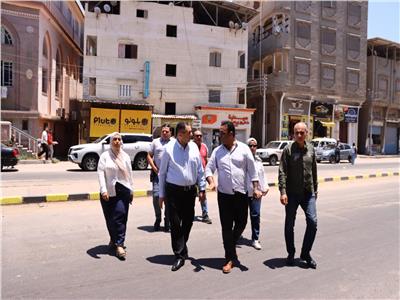 محافظ دمياط يجرى جولة ميدانية بمدينة عزبة البرج 