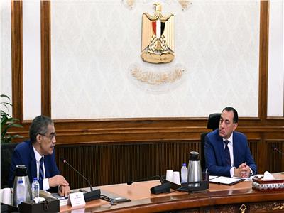 اجتماع رئيس مجلس الوزراء مع وزير الدولة للإعلام