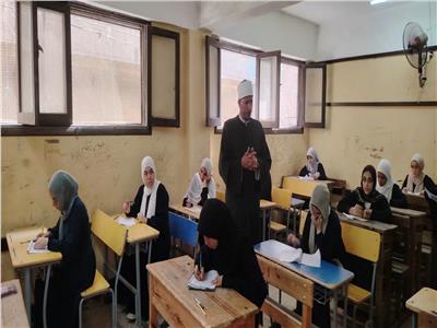 امتحان مادة البلاغة لطلاب القسم الأدبي