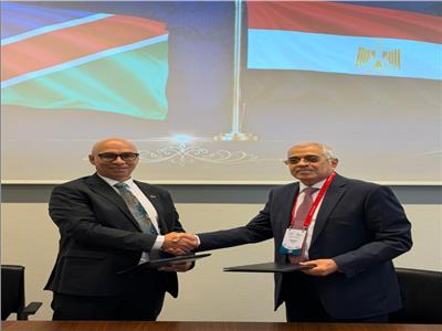 المستشار أحمد خليل ونظيره رئيس وحدة التحريات المالية بجمهورية ناميبيا