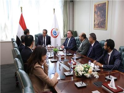 وزير الصحة يبحث مع شركة سامسونج للإلكترونيات  تعزيز التعاون