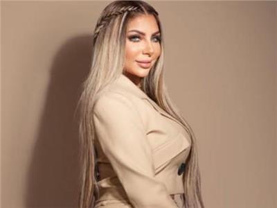سارة خلفية